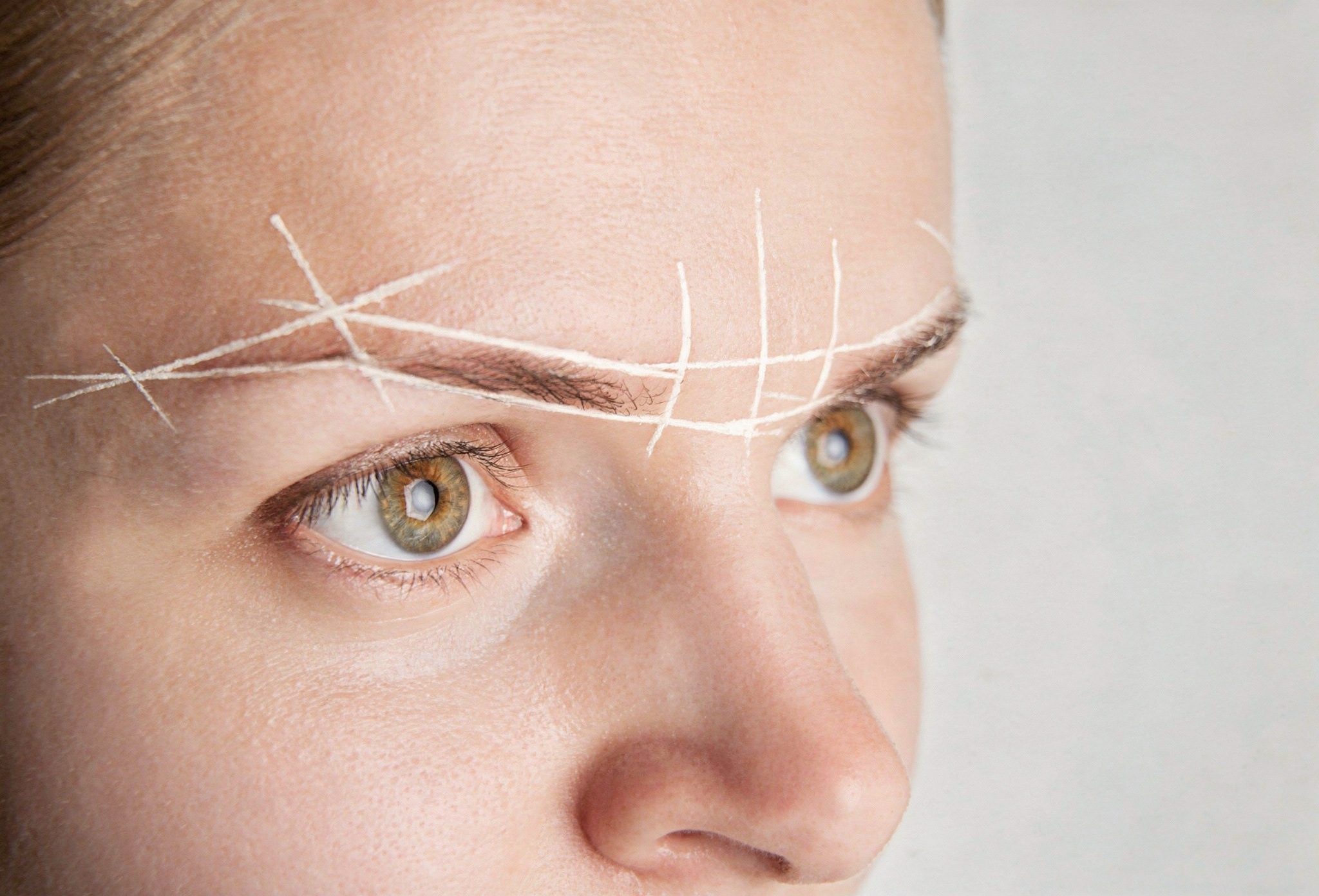 Kaş Ortasındaki Çizgiler